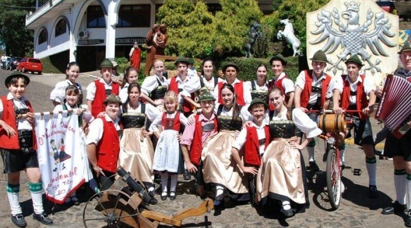 Grupo de Danças Folclóricas Lindental