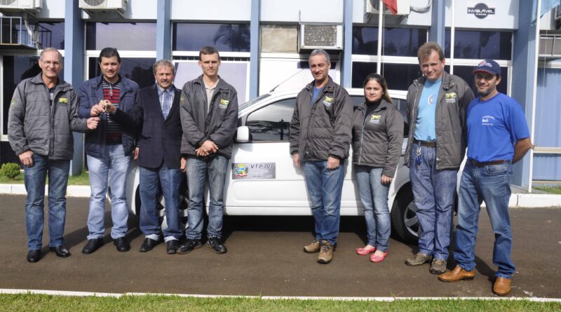 O veículo foi repassado à Secretaria de Agricultura para assistência aos produtores e cooperativas