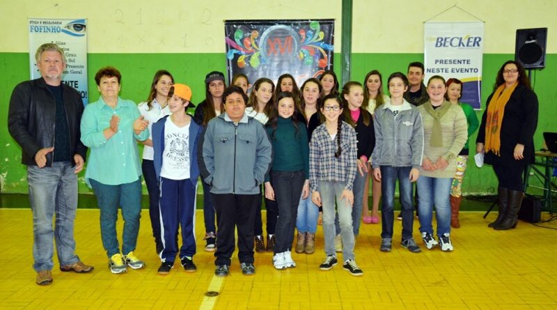 Participantes e coordenação do FEMEC na eliminatória em Santa Lúcia