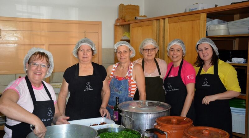 Almoço mais uma vez reuniu muitos adeptos