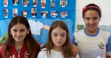 Ganhadoras de setembro - Suyane Steffens Mior, Vitória Regina Fagundes Tolfo e Luana da Silva