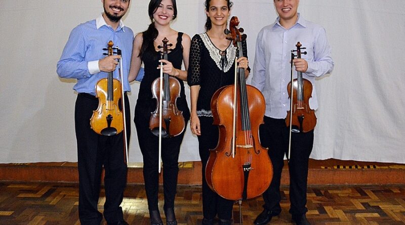 Quarteto viaja pelo Oeste catarinense mostrando seu trabalho