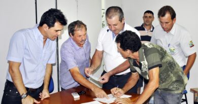 Em 04 de fevereiro a Secretaria de Agricultura de Palmitos realizou mais uma entrega de subsídios hora/máquina aos produtores municipais.
